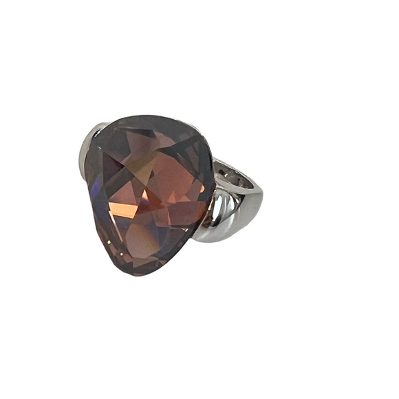 Swarovski Lucent  Tear Drop Cocktail Ring - Picture 4 of 7